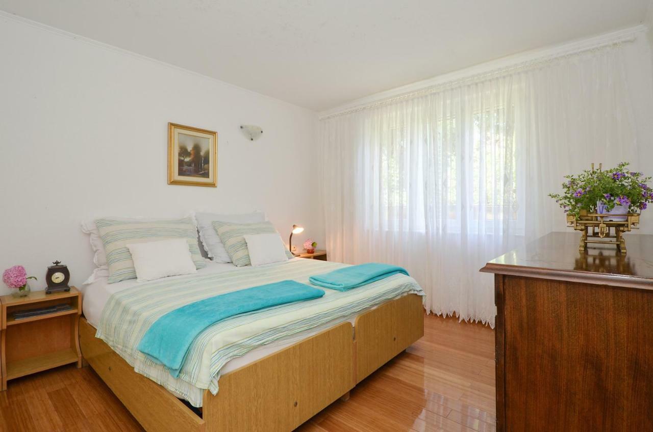 Apartment Wisteria Rogoznica  Ngoại thất bức ảnh